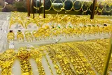 Thị trường vàng chiều ngày 18/6: SJC, DOJI, PNJ neo giá, một thương hiệu bất ngờ điều chỉnh tăng