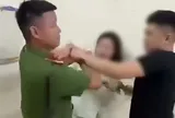 Khởi tố người phụ nữ tấn công chiến sĩ công an khi đang làm nhiệm vụ ở Thái Nguyên: Clip hé lộ khoảnh khắc phẫn nộ