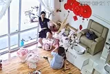 Công an triệu tập người phụ nữ đánh gục cô gái giữa tiệm làm đẹp ở Hưng Yên