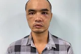 Cầm dao chém vỡ kính hàng loạt ô tô ở Hà Nội, Trần Văn Long khai gì tại cơ quan công an?