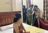 Chiếc ba lô của người đàn ông 35 tuổi khiến công an lần ra vụ việc "động trời" trong nhà nghỉ
