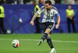 Chiếc giày vàng World Cup: Cuộc đua nghẹt thở giữa Messi và Mbappé?