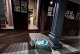 Bé trai 2 tháng tuổi bị bỏ trước cổng chùa kèm mảnh giấy đặc biệt