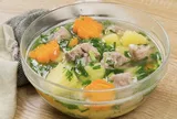 Đầu bếp mách cách chữa nồi canh bị mặn không cần nấu lại, ai cũng nên biết