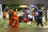 Bé trai 11 tuổi lao xe vào đoàn hành hương, 10 nhà sư thiệt mạng