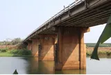 Người đàn ông có biểu hiện bất thường trên cầu lúc nửa đêm, diễn biến sau đó khiến nhiều người ấm lòng