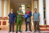 Hiện trường vụ tai nạn bất ngờ xuất hiện 375 triệu đồng, cái kết khiến nhiều người cảm kích