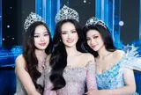 Clip 15 giây bắt trọn vòng eo thon và sắc vóc quyến rũ của 4 mỹ nhân Sen Vàng