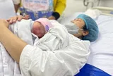 Kể từ tháng 7: Sinh con thứ hai sẽ nhận được 5 khoản tiền này