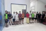 Nửa đêm đột kích nhà nghỉ, công an lật tẩy dấu hiệu bất thường của 13 thanh niên nam nữ