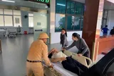 Lái xe cứu thương xúc động kể khoảnh khắc CSGT Hà Tĩnh mở đường cứu bệnh nhân nguy kịch: "Không chỉ mở đường cho một chuyến xe..."