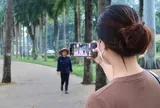 Quay video người khác nơi công cộng: Phải lưu ý điều này