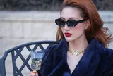 Cựu tiếp viên hàng không lọt đề cử 100 gương mặt đẹp nhất thế giới, nhan sắc "vô thực" tuổi 52 khiến nhiều người ngỡ ngàng