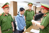 Bắt tạm giam cựu chuyên viên Phòng GD&ĐT Nguyễn Văn Chương