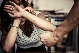 Người phụ nữ bị khâu kín môi suốt hơn 1 ngày, màn trốn chạy với mảnh giấy "Xin hãy cứu tôi" gây ám ảnh