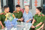 Chuyện xúc động về cụ ông 87 tuổi gần 60 năm thờ cúng em trai liệt sĩ