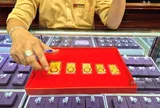 Giá vàng sáng 25/7 đảo chiều tăng