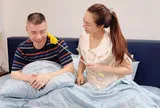 Điều gì khiến nhiều người đồng loạt nhắn "thương em" cho vợ NSND Công Lý, Ngọc Hà phải lên tiếng đính chính?