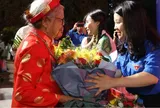 Tết Nguyên đán 2027: Nhà nước tặng 300.000 đồng/người và 600.000 đồng/người theo Nghị quyết 27 cho các đối tượng nào?