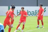 Tuyển Việt Nam đấu Singapore: Xuân Son lĩnh xướng, Tài Lộc có thể thay Đình Bắc