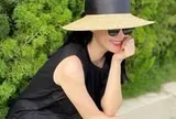 Á khôi Đồng Tháp từng theo mẹ bán trái cây dạo, sở hữu vẻ đẹp quý phái, tiết lộ cuộc sống thật sau tin đồn sở hữu 700 tỷ đồng