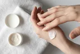 Bí quyết dưỡng da tay mềm mịn, trắng hồng tự nhiên đơn giản, hiệu quả ngay tại nhà