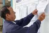 Tinh giản biên chế 2026: Trưởng thôn có trên 5 năm công tác được hưởng những khoản trợ cấp nào?