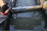 Kịp thời giải cứu thiếu niên bị dòng nước cuốn mắc kẹt trong cống thoát nước