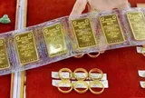 Giá vàng hôm nay 3/8: SJC giữ mốc 141 triệu đồng, vàng thế giới bật tăng