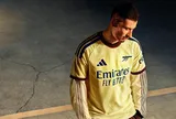 Arsenal ra mắt áo đấu thứ ba mùa 2026/27: Sắc vàng huyền thoại chính thức trở lại