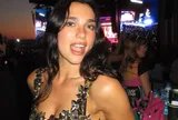 Dua Lipa diện váy xuyên thấu ánh kim tại sự kiện