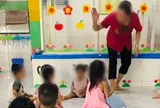 Xác minh clip bảo mẫu dùng dây thun bắn, đánh trẻ mầm non ở TP.HCM