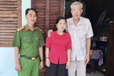 43 năm thất lạc, người phụ nữ bất ngờ tìm lại được cha ruột chỉ sau 24 giờ