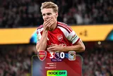 Nhà vô địch Arsenal phô diễn sức mạnh, Coventry bất lực trong ngày trở lại Premier League