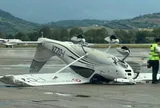 Gió giật kinh hoàng hất văng 3 máy bay tại sân bay Italy