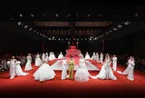 Lương Thùy Linh “cân” váy cưới khó, Naomi hóa cô dâu gợi cảm tại Vietnam Wedding Week 2026 ngày 2