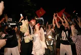 Cặp đôi có bộ ảnh cưới “để đời” ở hầm chui Kim Liên giữa đêm Việt Nam vô địch, danh tính bất ngờ