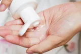 Thu hồi toàn quốc 2 lô dung dịch vệ sinh phụ nữ Rolux AF bị xác định là hàng giả