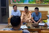 Tin “cán bộ xã” giả, người đàn ông chuyển hơn 200 triệu đồng, CSGT kịp ngăn cú lừa tiếp theo