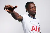 Chelsea bất ngờ nhắm Yves Bissouma sau khi vỡ kế hoạch Lamine Camara