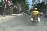 CSGT Khánh Hòa mở đường đưa nữ du khách nước ngoài nguy kịch đi cấp cứu