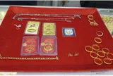 Cụ bà 78 tuổi nhặt được 15 nhẫn vàng cùng nhiều nữ trang và hành động đáng quý