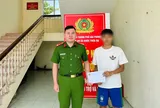 Đến Hải Phòng tìm việc theo lời mời việc nhẹ lương 12 triệu, nam thanh niên phải đi bộ suốt đêm, được Công an hỗ trợ đưa về nhà