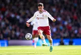 Huyền thoại Jamie Carragher giục HLV Iraola gạch tên bom tấn 100 triệu bảng Florian Wirtz
