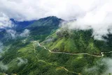 Vẻ đẹp như tiên cảnh của ‘vua đèo’ dài nhất Việt Nam