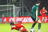 VFF không bỏ qua pha vào bóng ác ý với Đình Bắc, Huỳnh Tấn Sinh nhận án phạt bổ sung