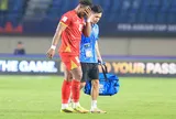 Xuân Son chấn thương, Thép xanh Nam Định có thể nhận bồi thường từ FIFA