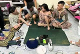 Kiểm tra nhà dân lúc 0h40, công an phát hiện thứ bất thường trong phòng bếp, Phạm Thị Linh SN 1992 bị bắt khẩn cấp