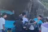 Va chạm trong hầm chui ở Bắc Ninh, 2 người lao vào ẩu đả, công an truy tìm người liên quan
