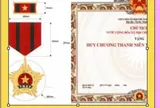 Hồ sơ đề nghị xét tặng, truy tặng “Huy chương Thanh niên xung phong vẻ vang” được quy định ra sao?